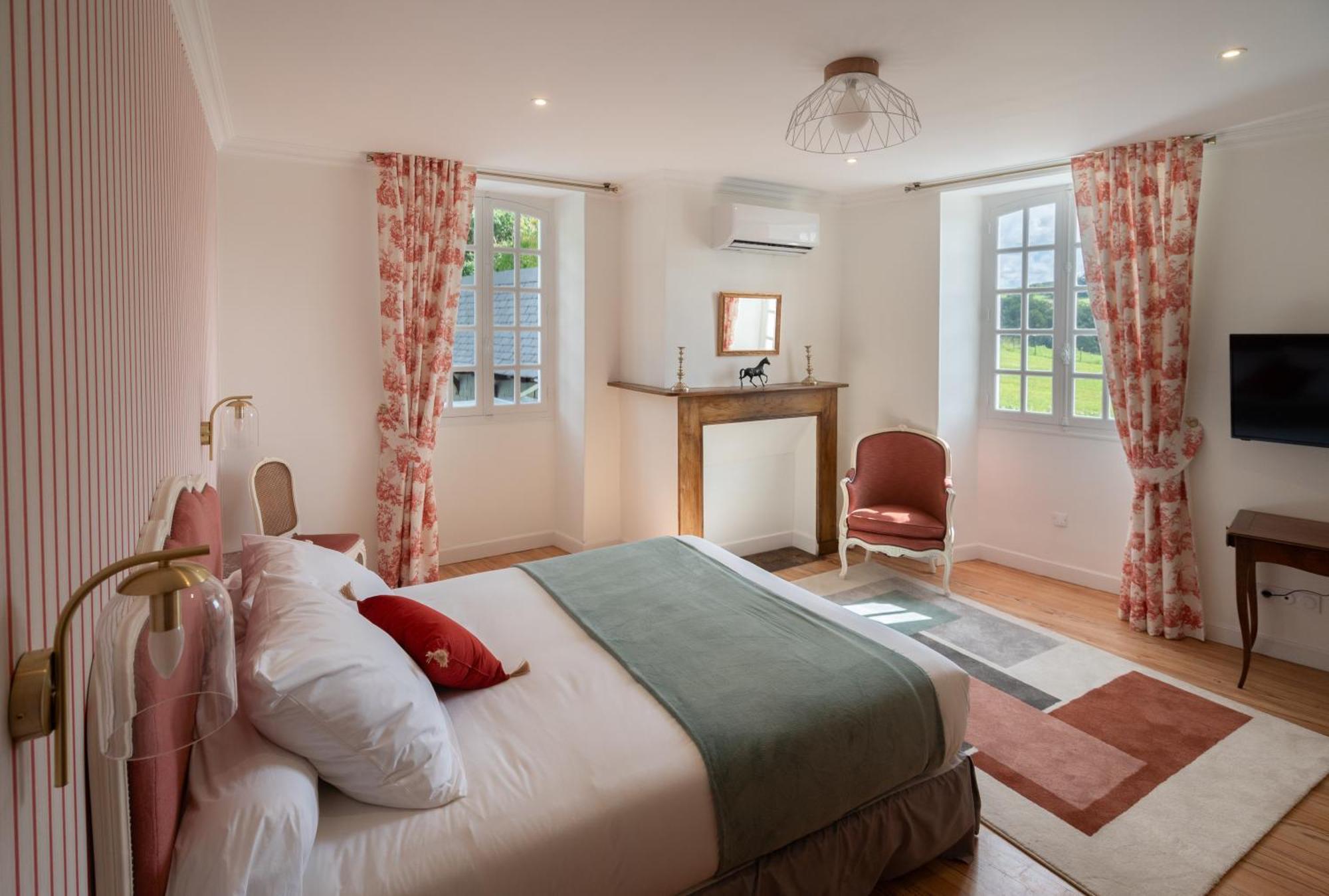 Le Relais Du Faget Hotel Oloron-Sainte-Marie Kültér fotó